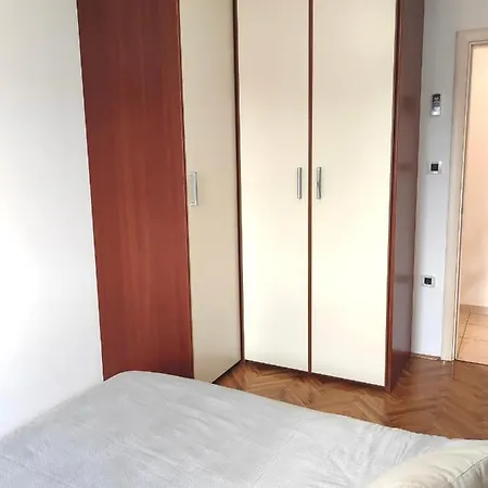 דירה Sea View & Bruno אומאג
