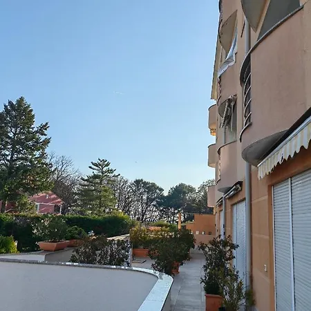 Sea View Apartment&park View Bruno Umago