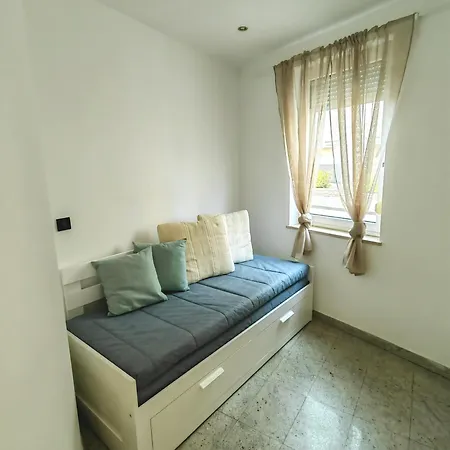 Sea View Apartment&park View Bruno *